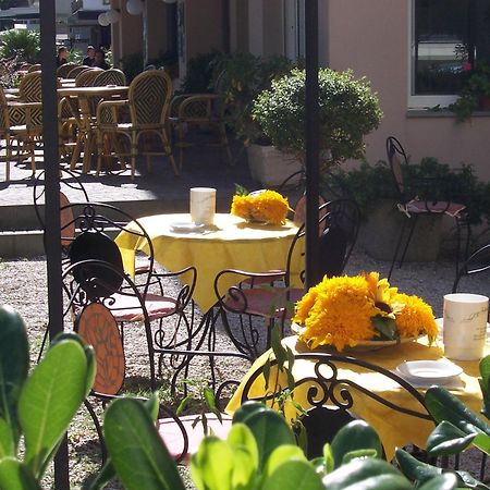 Hotel Des Bains كاتوليكا المظهر الخارجي الصورة