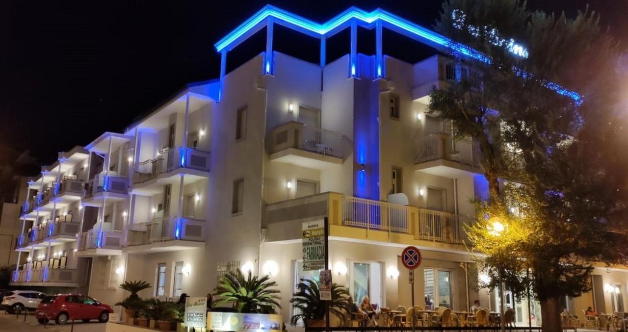Hotel Des Bains كاتوليكا المظهر الخارجي الصورة