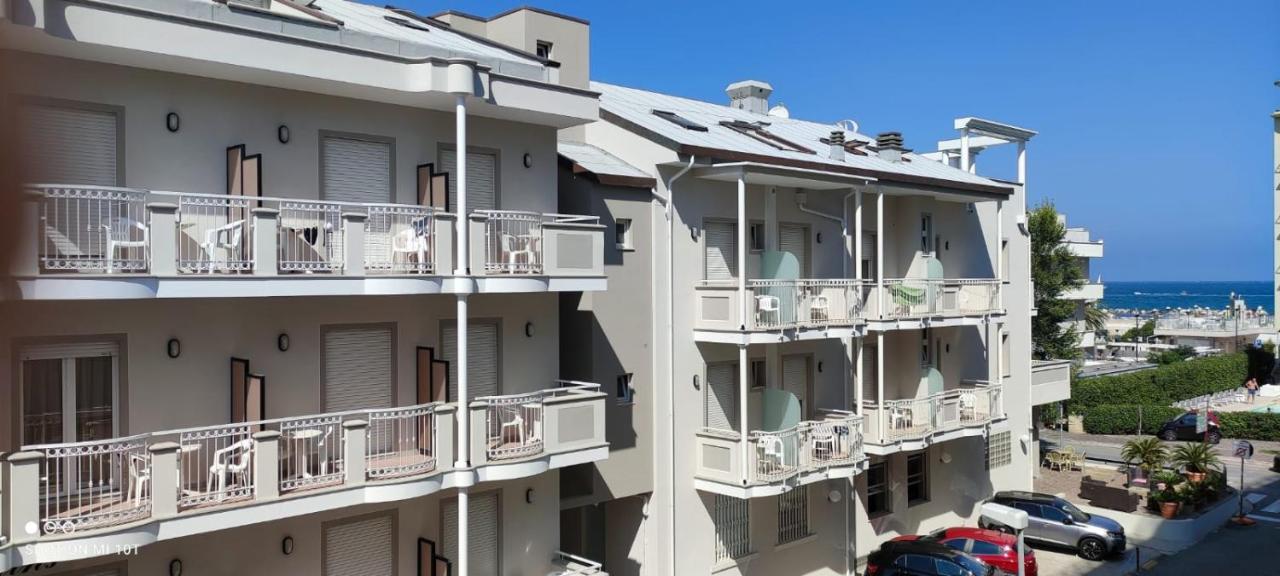 Hotel Des Bains كاتوليكا المظهر الخارجي الصورة