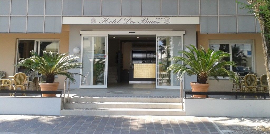 Hotel Des Bains كاتوليكا المظهر الخارجي الصورة